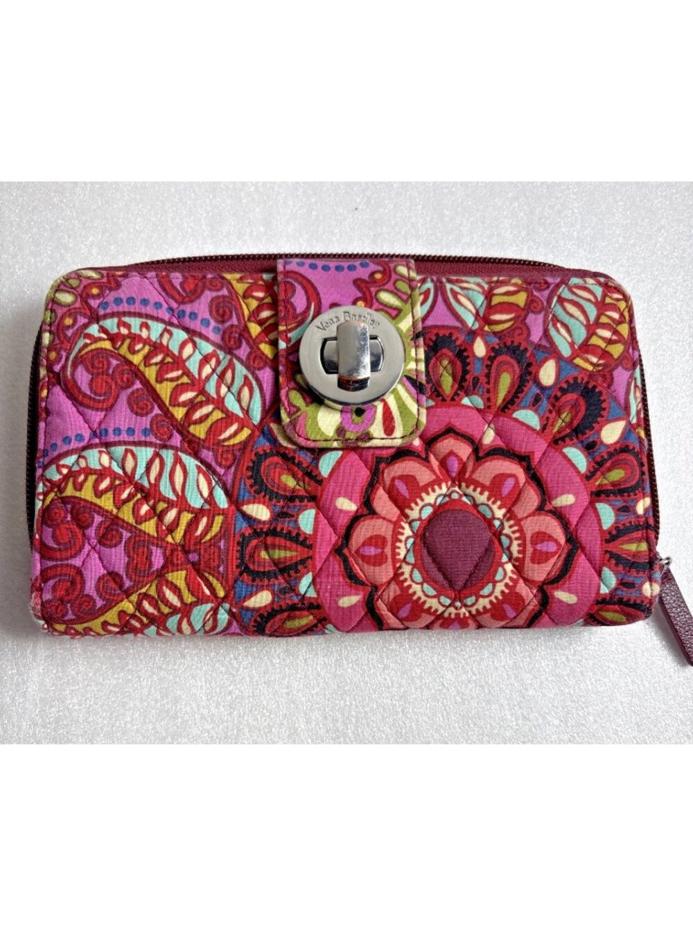 Vera Bradley Turnlock Wallet Resort Medallion Pattern 8'' X 5"